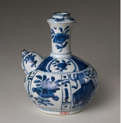 Un florero de cerámica
El contenido generado por IA puede ser incorrecto.